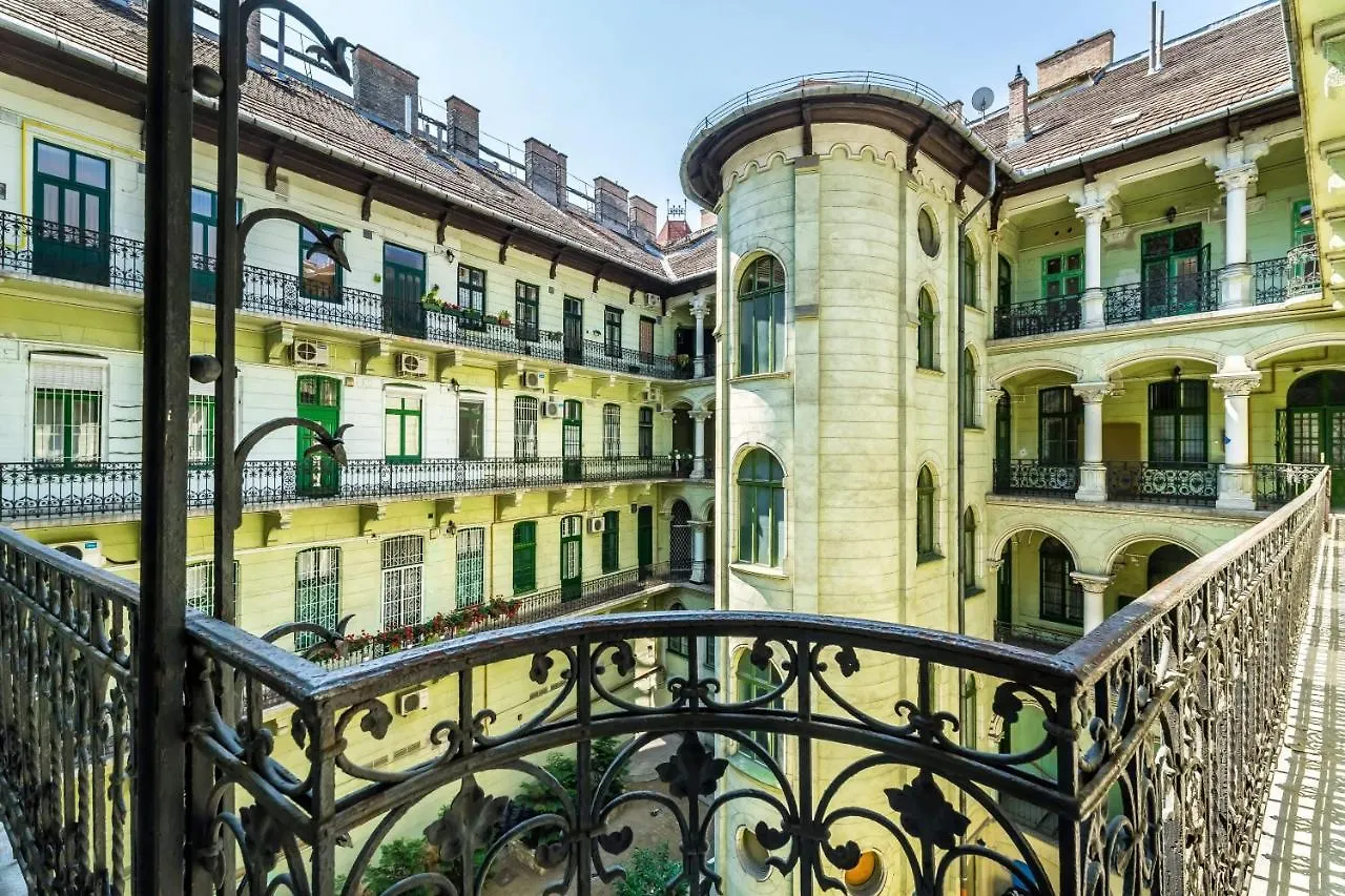 Elizabeth Apartment In The Heart Of Budapest